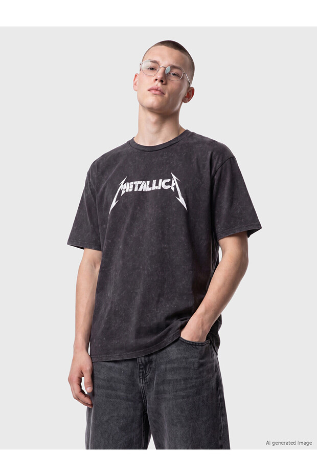 Trendlucky with a Difference Loose Fit Metallica Printed Men's T-Shirt