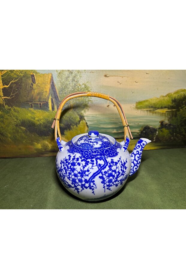 Porcelain Tea Pot - 13,5 cm Diameter 11 cm High - Jr55