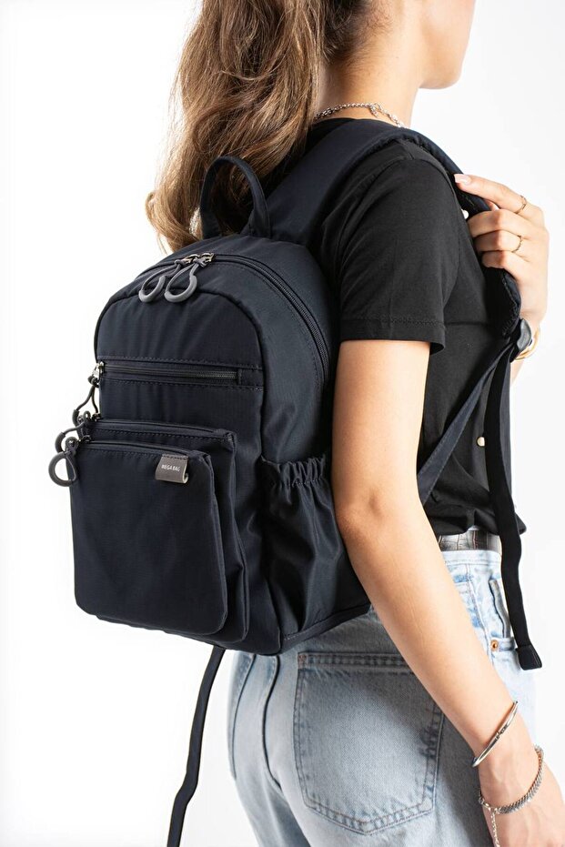 Very Light Medium Size Useful Waterproof Backpack 30/24 cm
