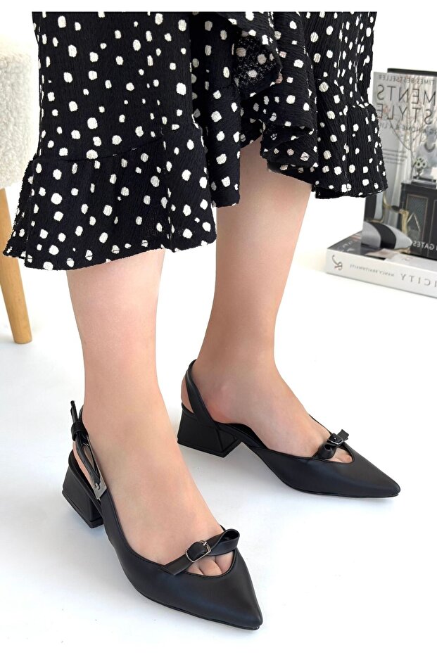 Rewat Black Leather Heeled Shoes