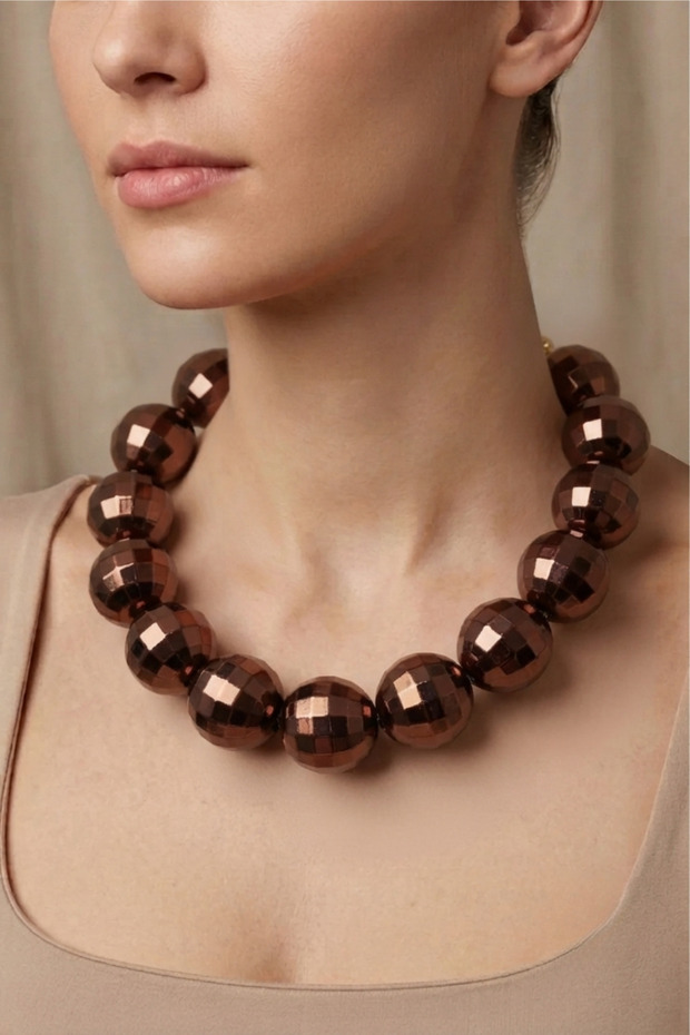 World Great Ball Style Necklace