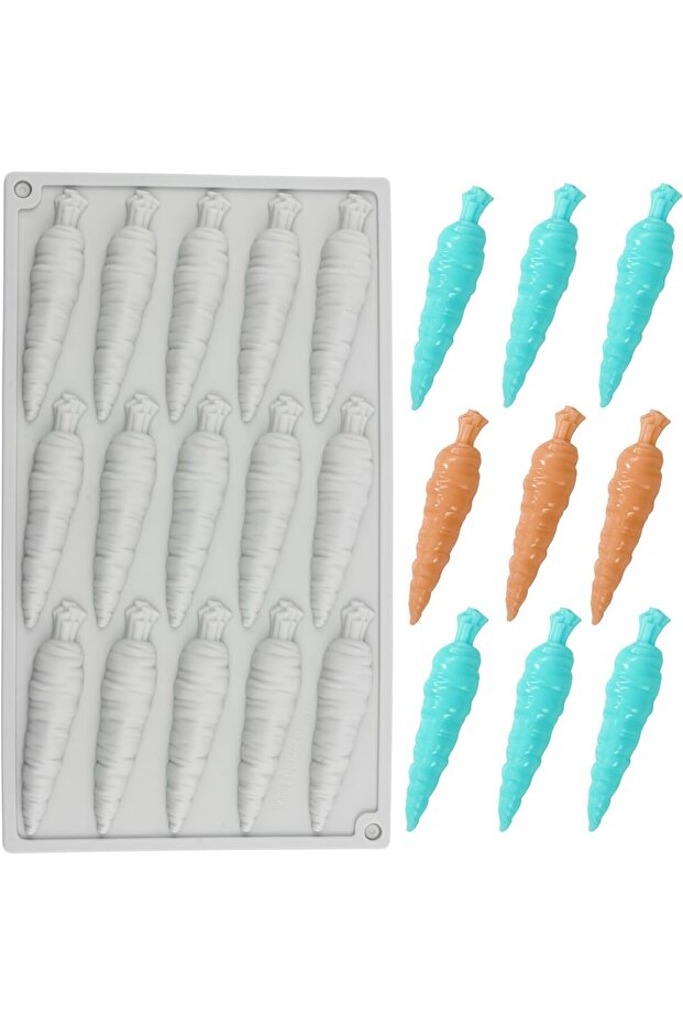Carrot-shaped silicone candy molds, suitable for decorating candies, chocolates, and cakes.