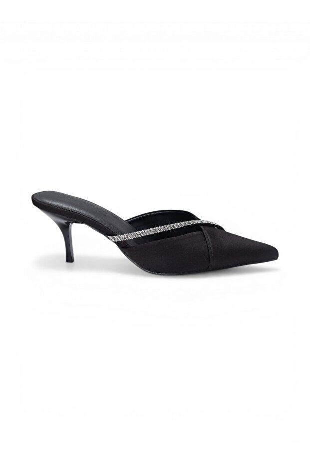 Elegant Pointed Heel Mule