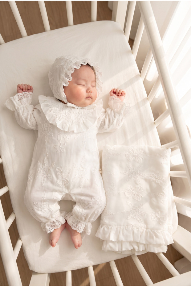 Amy Lace Covered 4-Piece Organic Hospital Discharge Set 100% Cotton Newborn Baby Girl