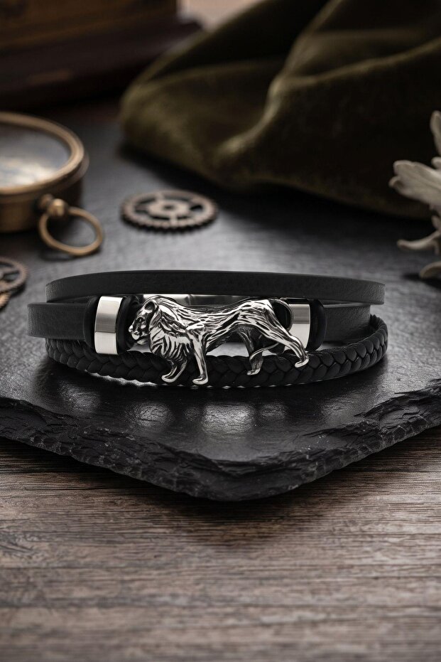 Stainless Steel and Leather Bracelet with Lion Figure 902870