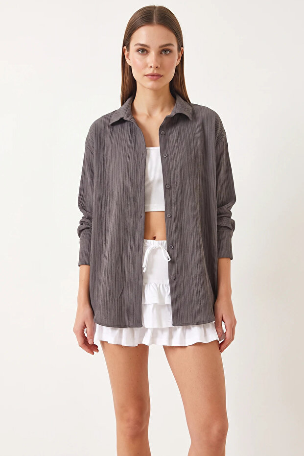 Women's Off-Shoulder Oversize Basic Wrinkled Smoked Shirt