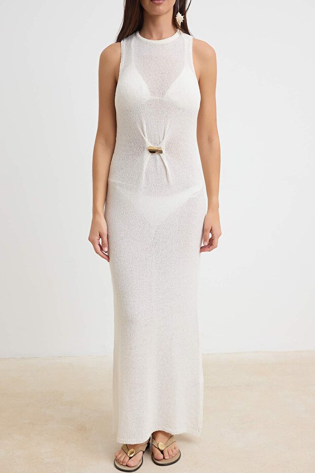 Ekru Triko Maxi Aksesuar Detaylı Halter Yaka Plaj Elbise TBESS26EL00064 - 3