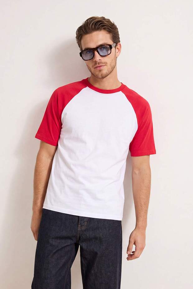 Beyaz-Kırmızı Düşük Omuz Regular Renk Bloklu %100 Pamuk T-Shirt TMNSS26TS00079 - 6