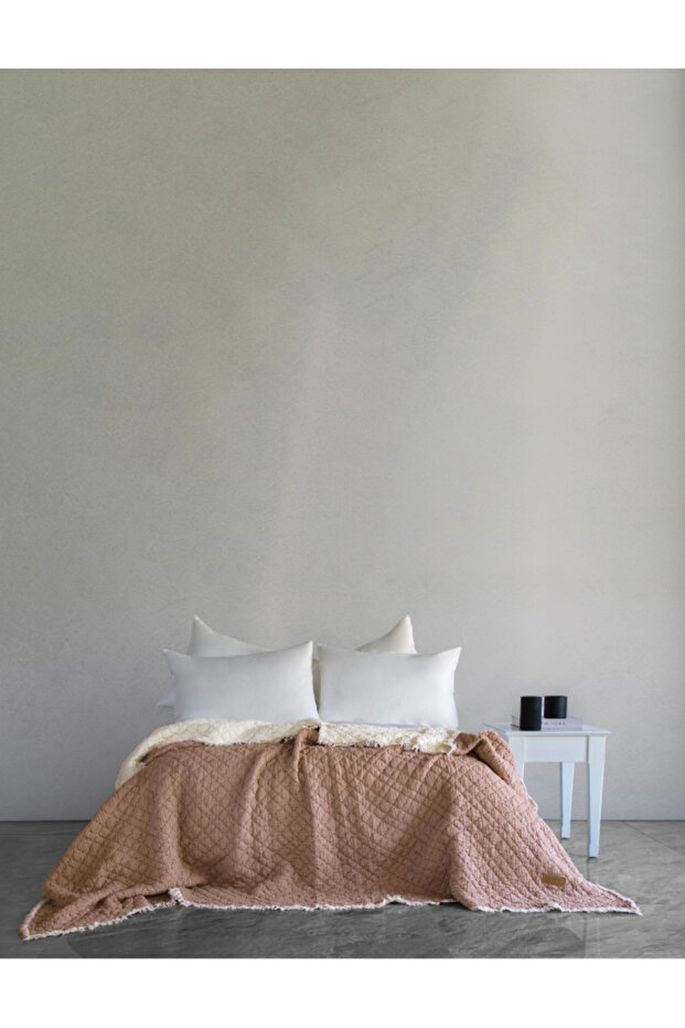 Cedric Filled Washable 100% Cotton Double Bedspread & Pike 230X240 cm Salmon