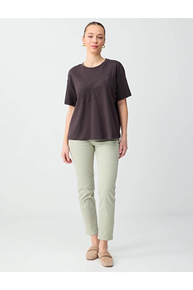 Bitter Brown 100% Cotton Crew Neck Embroidered Knitted T-Shirt
