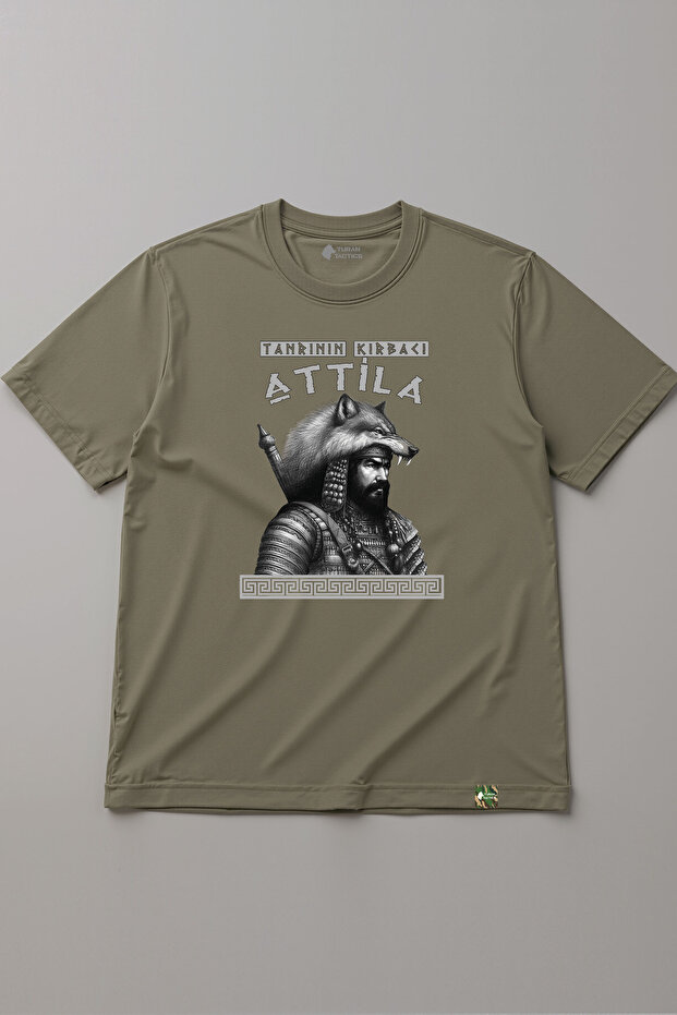 تي شيرت مصمم من ATTILA بتصميم مريح للجنسين