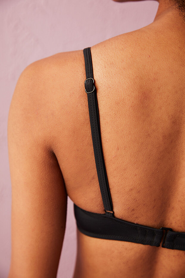 Schwarzes Basic-Wickel-Bikinioberteil - 6