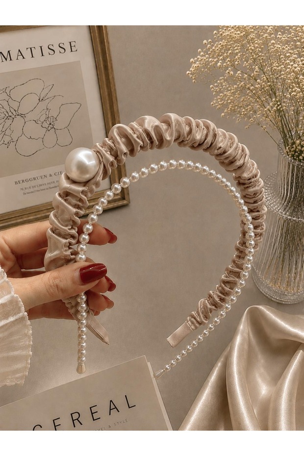 Honey Gathered Pearl Detailed Crown Set of 2
