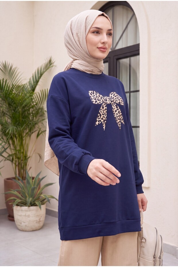 Round Neck Bow Printed Loose Tunic -Laci