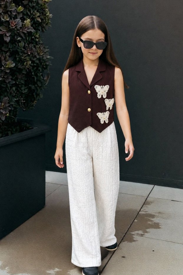 Girl's Butterfly Embroidered Vest and Trousers Set Stylish Modern Casual Combination
