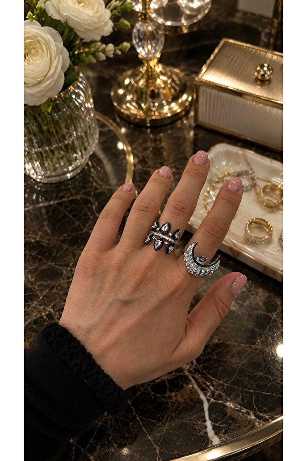 Black Stone Silver Moon Ring