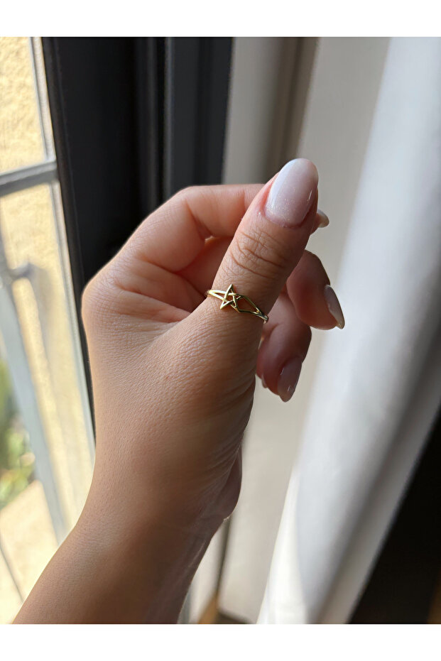 Small Star Ring