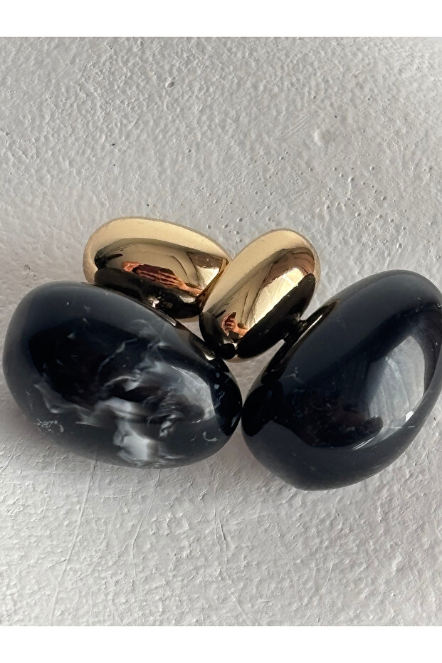 Gold Color Black Earrings (3.6 cm)