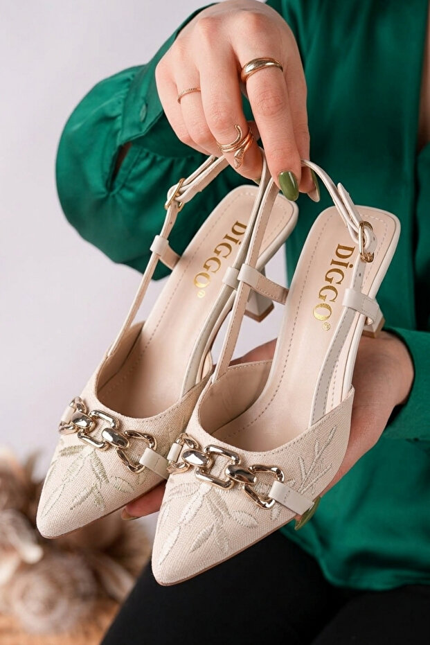 Embroidered Women's Heeled Shoes with Accessories