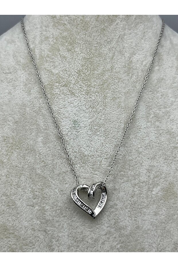26Kly61 -Steel Interlocking Heart Necklace