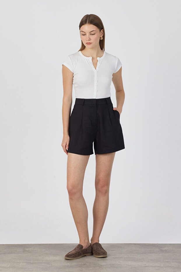 100% Linen Ironed Striped Classic Cut Shorts - Black