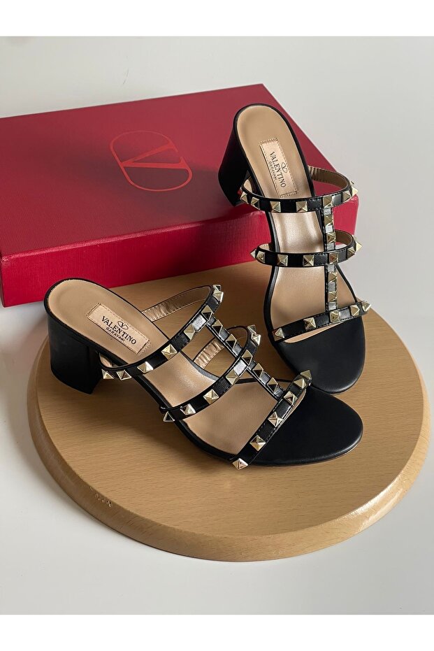 V£L£NTIN0 Black Leather Rockstud Slide Sandals