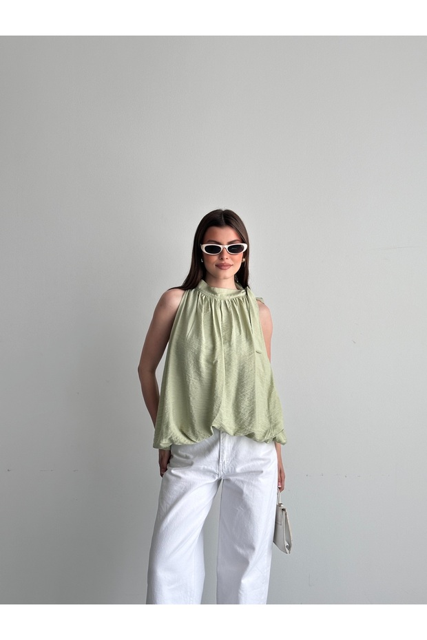 Halter Neck Balloon Blouse