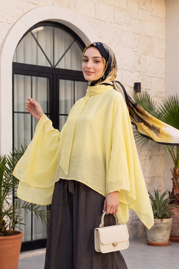 Loose Polyviscon Tunic with Long Belt on the Back - Yellow