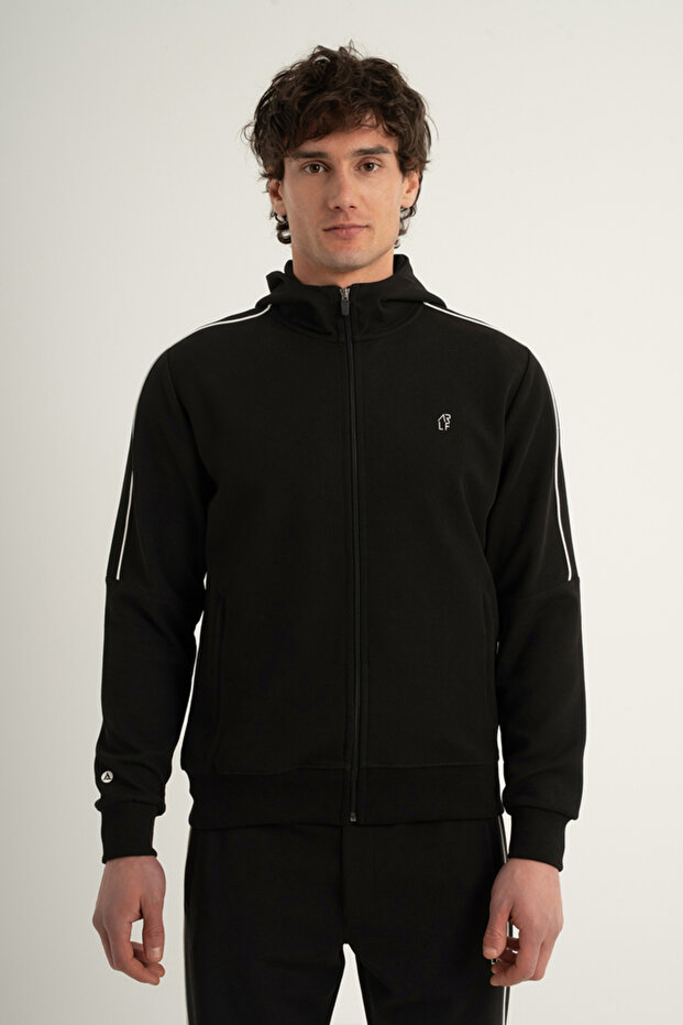 180044-M.02-S Tracksuit Top Black