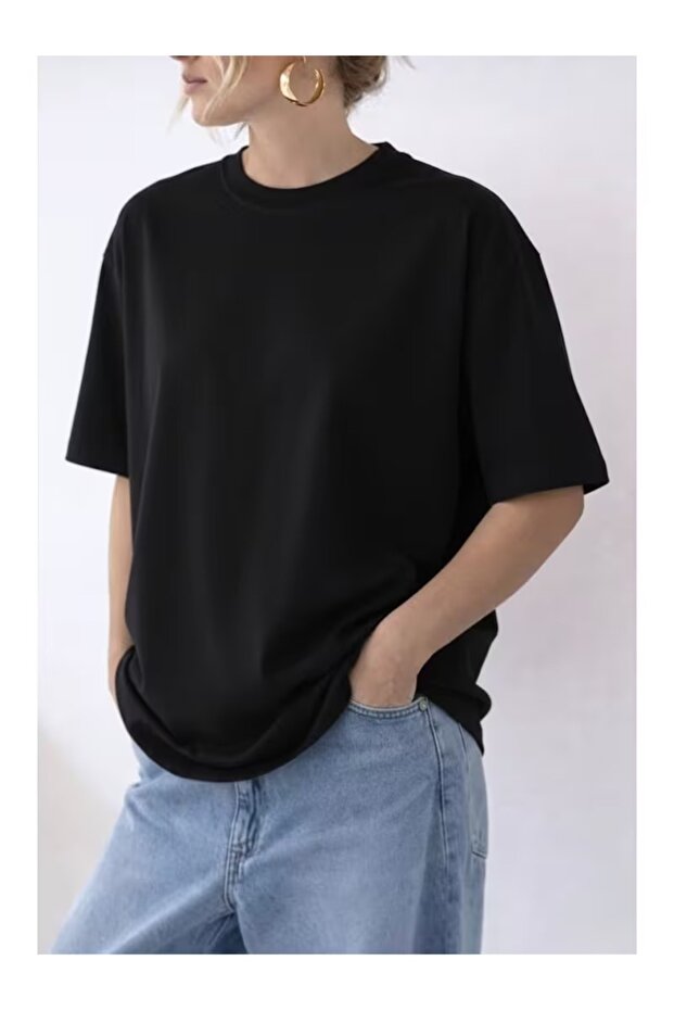 Unisex Basic Oversized T-Shirt