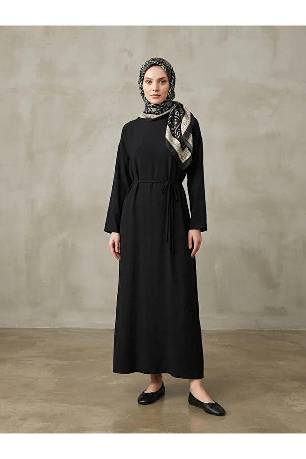 فستان الفراولة-أسود