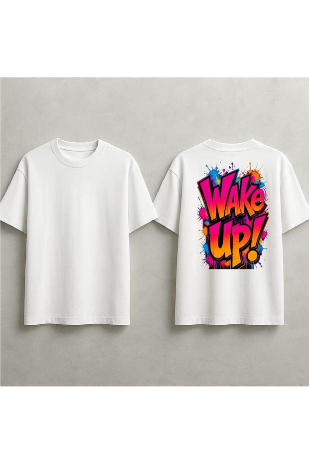 تي شيرت كبير الحجم مطبوع عليه Wake Up Graffiti
