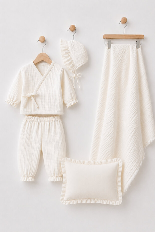 Baby Girl Muslin 5 Piece Newborn Top and Bottom Set with Blanket, Swaddle Cover, Sleeping Set, Hospital Release