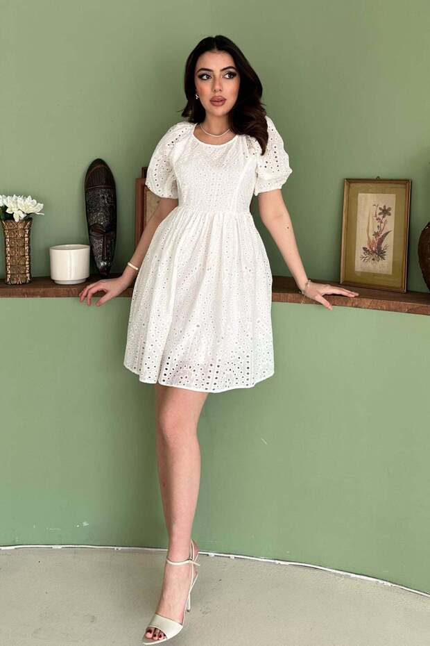 Women's White Scallop Detailed Balloon Sleeve Gathered Waist Mini A-Line Summer Dress