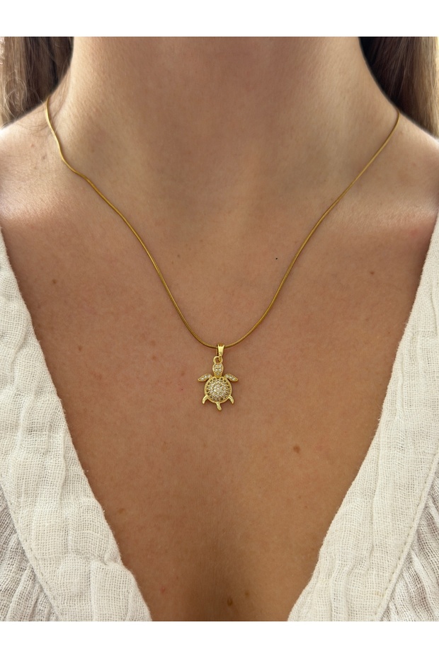 Minimal Design Stainless Steel Tarnish Resistant Women's Necklace