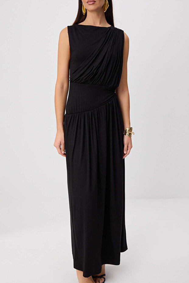 Siyah Büzgü Drape Detaylı Kolsuz Maxi Abiye & Mezuniyet Elbisesi TPRSS26AE00224 - 3