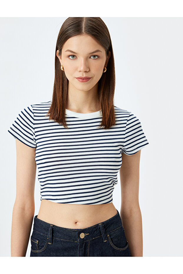 Crop Crew Neck Short Sleeve Slim Fit T-Shirt