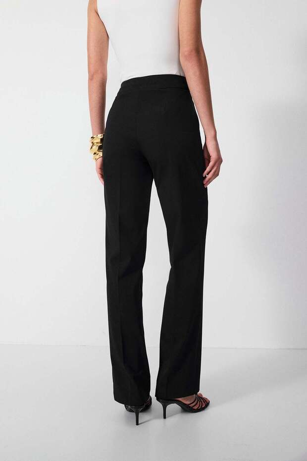 Pantaloni cu design diagonal - 4