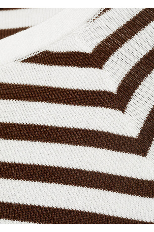 Langärmliger, dünner Strickpullover - 5
