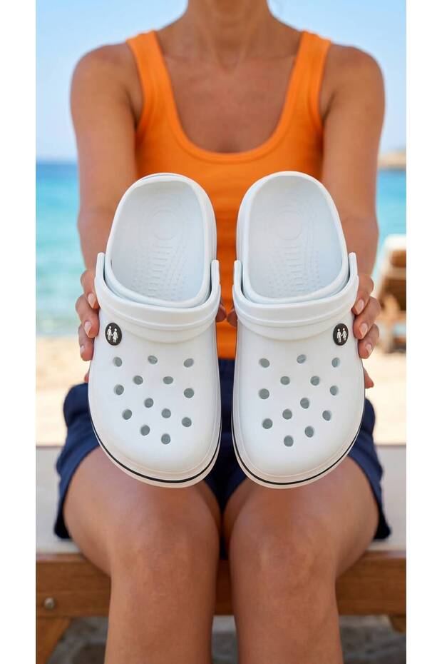 شبشب أبيض للجنسين من نوع Crs مغلق من الأمام 3 سم BYNDCROCS01