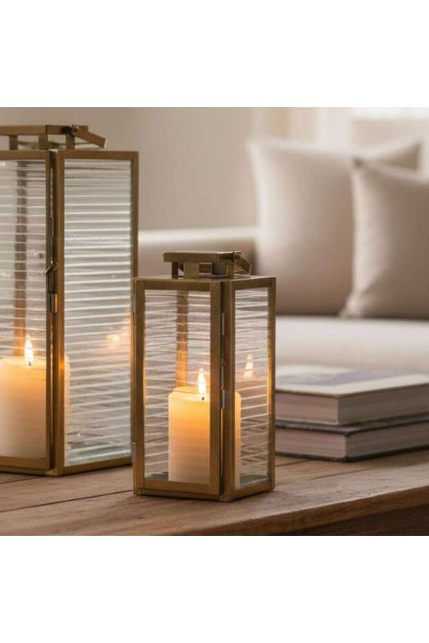 Brian Metal And Ribbed Glass Lantern 19x18x39cm - Gold