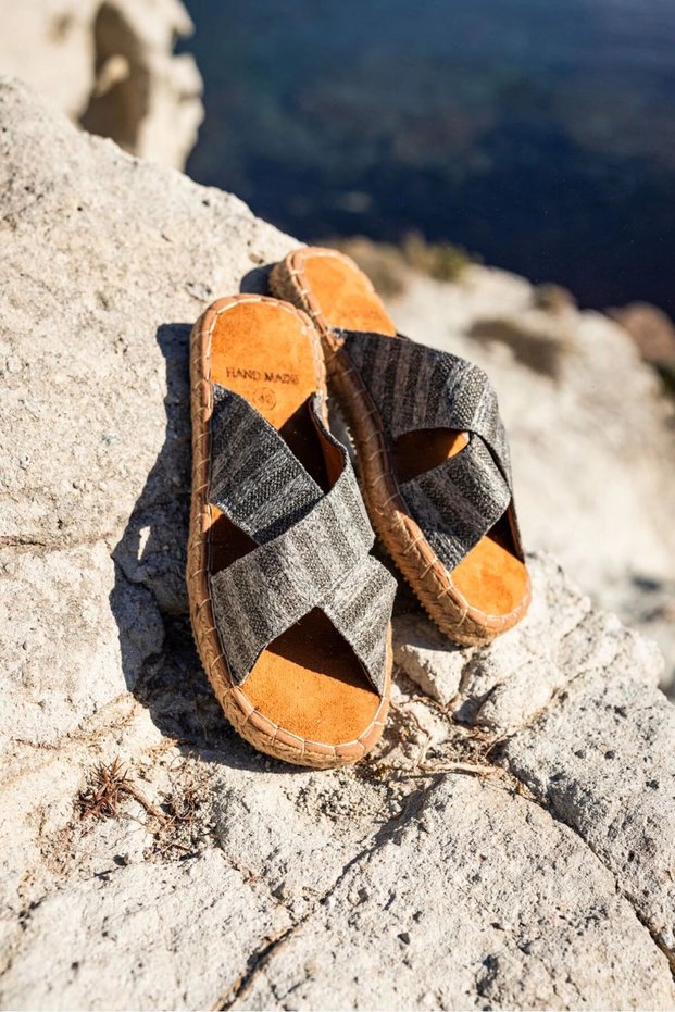 Zeta Gray Striped Cross Linen Men's Slippers