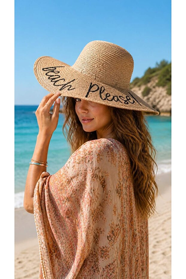 قبعة نسائية من القش المستديرة المطرزة من Camel Beach Please