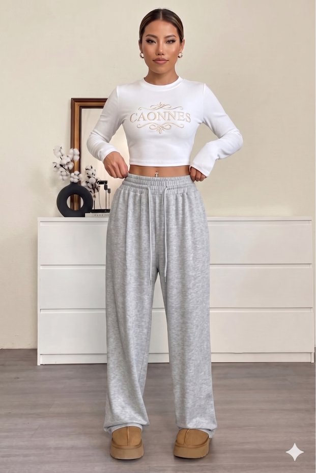 Women's Gray -Sweatpants- Oversize Comfortable Casual Daily Sweatpants with Adjustable Waist and Washable Fabric