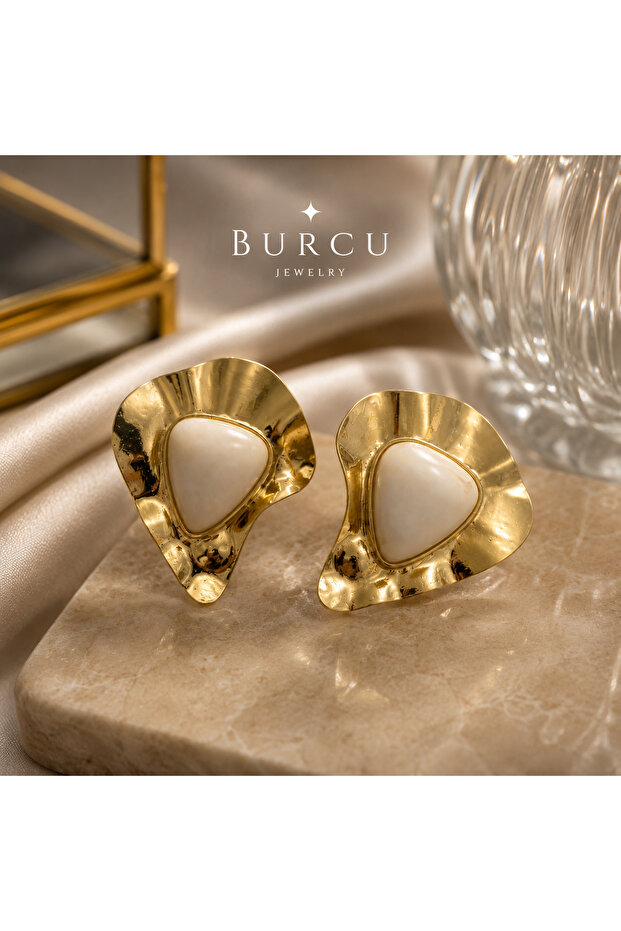 Luna Pearl Earrings