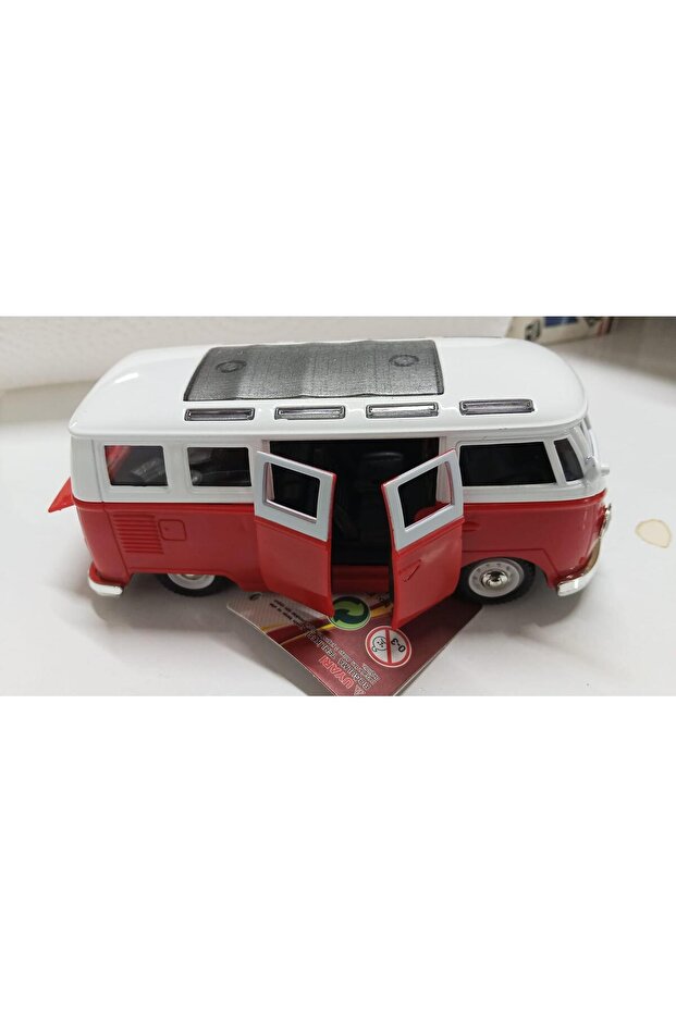 Toy Metal Model 1 / 36 Pull and Go Red 1963 Volswagen T1 Bus Minibus