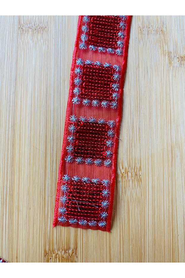 Embroidered and Sequined Decorative Strip Width 4 cm 1 Meter