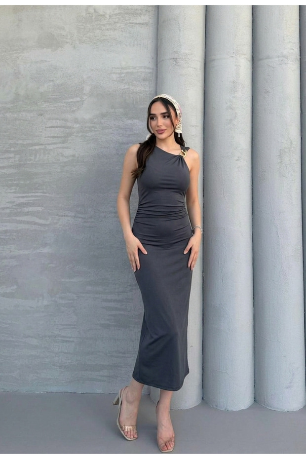 Women's Asymmetrical Draped Zr Model Maxi Dress