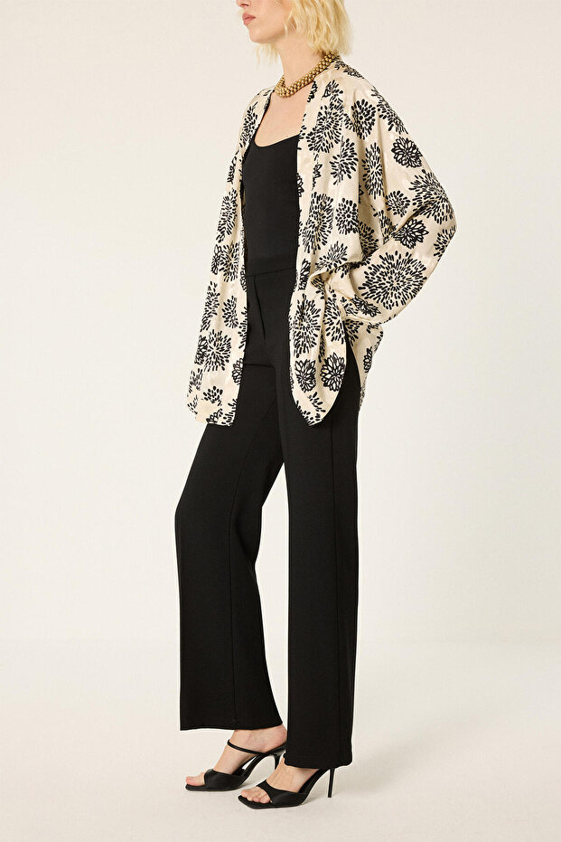 Patterned satin kimonos - 3