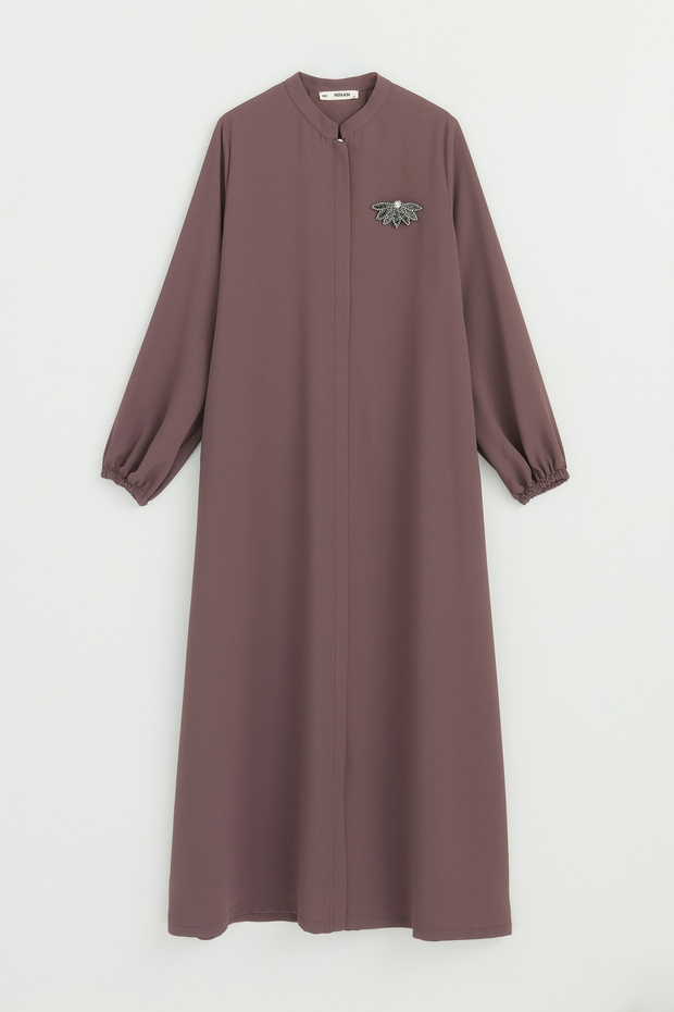 Plus Size Brooched Robe with Elastic Sleeves - Brown